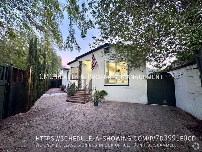 Building Photo - Charming & Spacious Home in Bixby Knolls –...