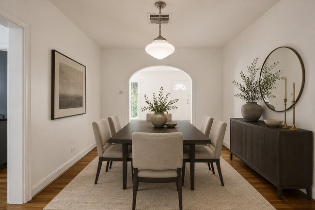 Photo - 326 W 22nd St