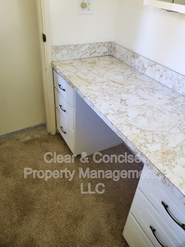 Photo - 4285 River Rd