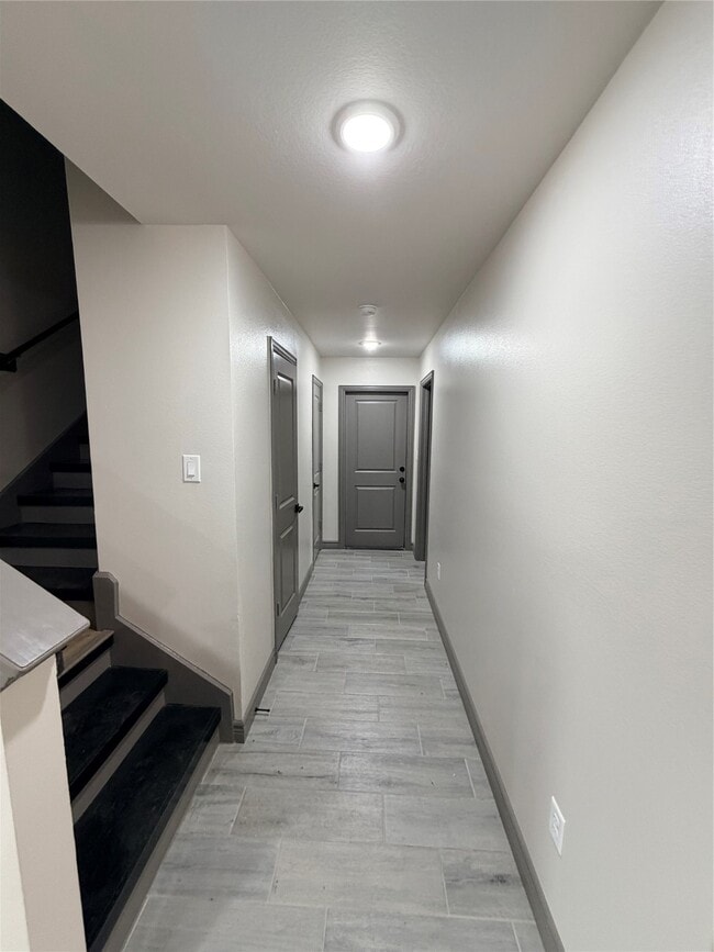 Photo - 5400 Pine Ave