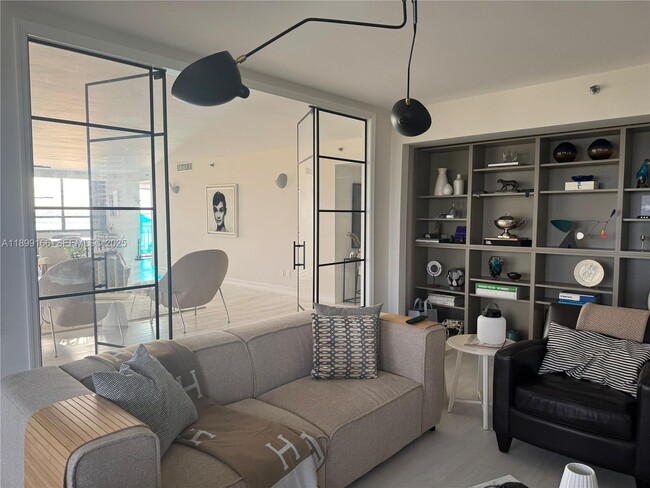 Photo - 11113 Biscayne Blvd Unit 558