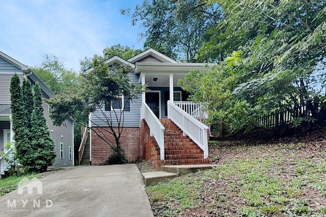 Building Photo - 417 E Hinton St