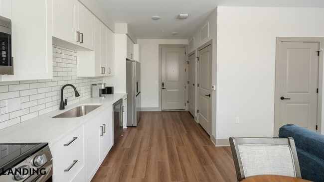 Photo - 1310 Hillside Ave Unidad 417