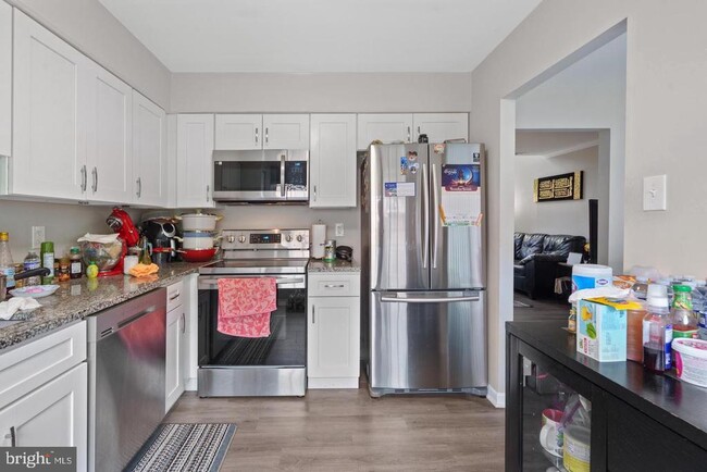 Photo - 7307-ROCKEY Rokeby Dr Townhome