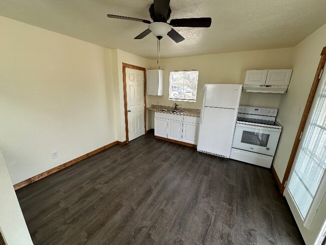 Photo - 10004 Wrangler Wy