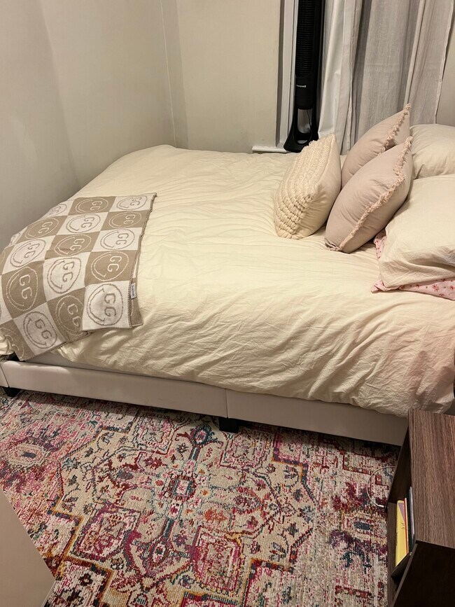 Photo - 196 Bay State Rd Unit 2