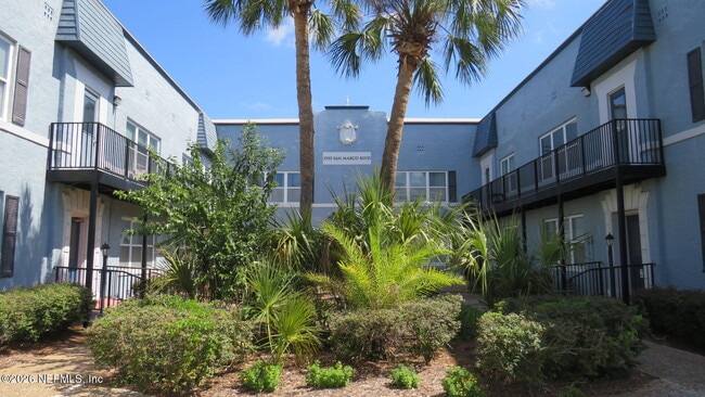 Building Photo - 1935 San Marco Blvd Unit 16