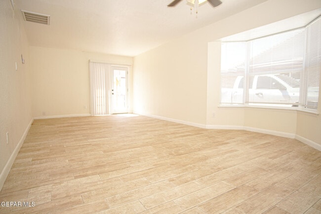 Photo - 3425 Risner Pl