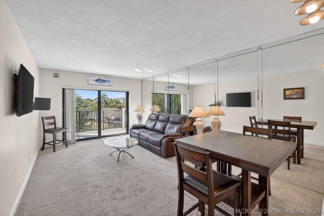 Photo - 1000 River Reach Dr Unit 406