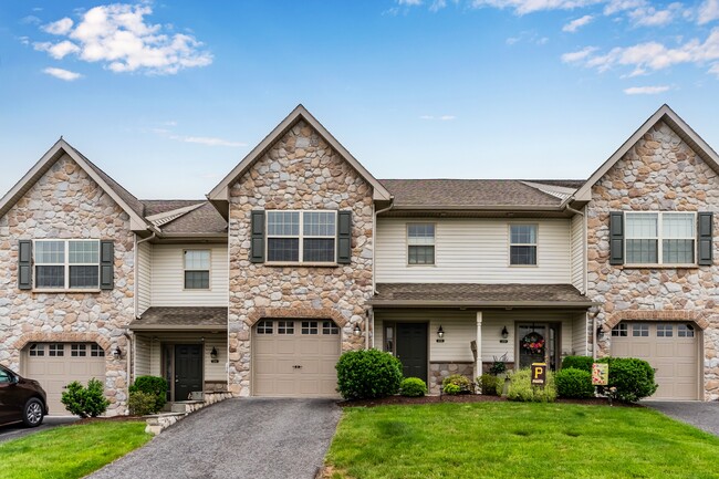 Photo - 232 Melbourne Ln Townhome