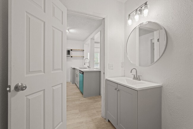 Photo - 1415 Church St