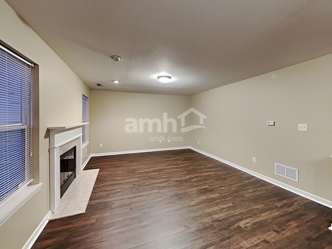 Photo - 10224 Clear Sky Dr