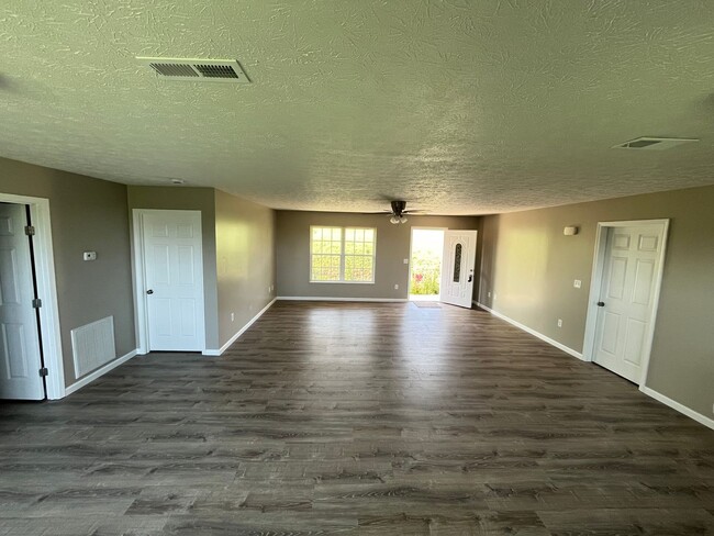 2 Bedroom 2 Bath Single Family home - 2 Bedroom 2 Bath Single Family home