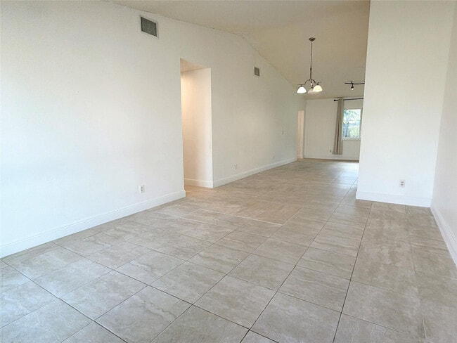 Photo - 8350 NW 46th St