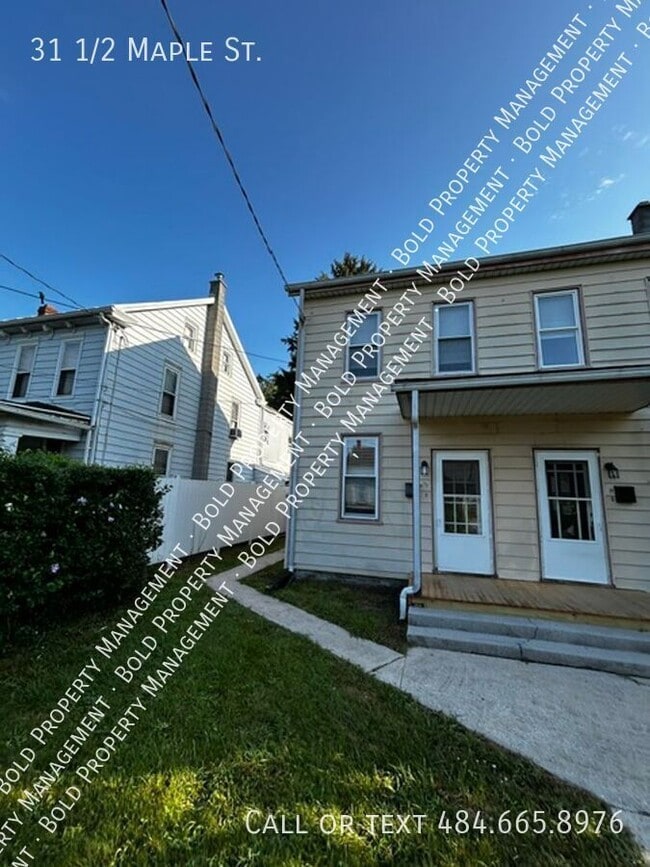 Building Photo - 31 Maple St Rental