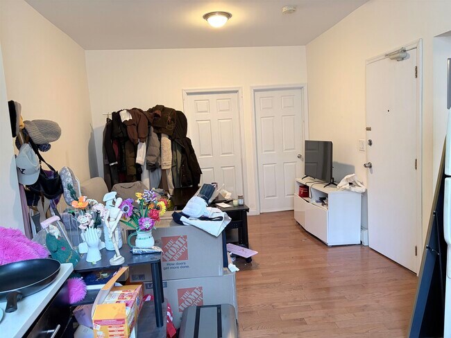 Photo - 227 8TH St Unit 2