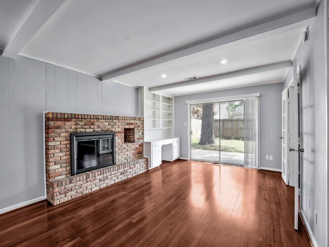 Photo - 1738 Conrad Sauer Dr