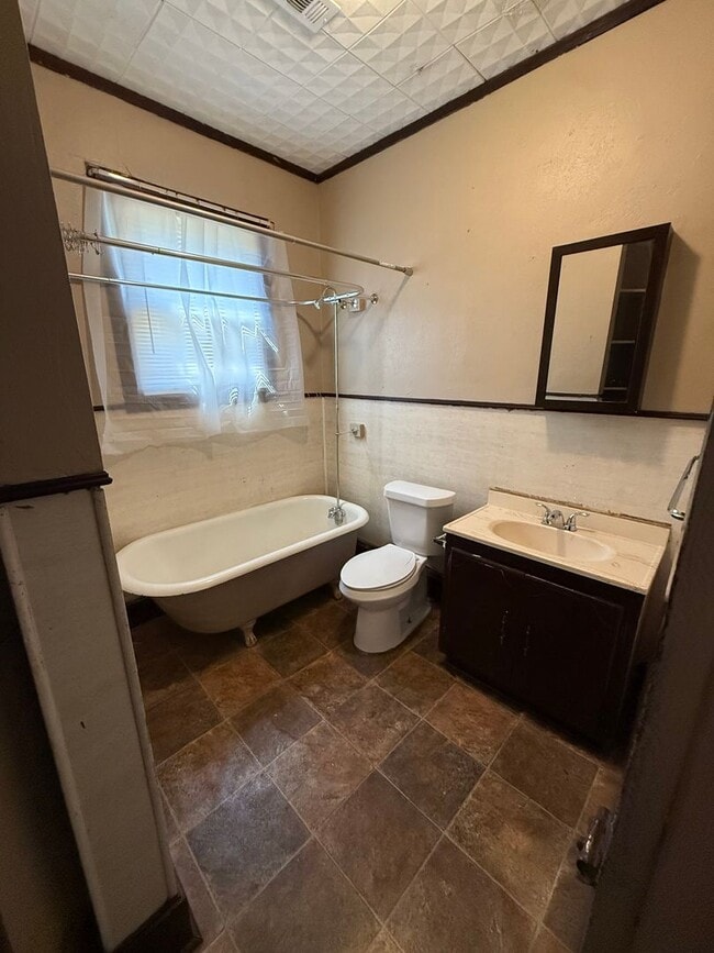 Photo - 3 Bedroom, 1 Bathroom Home for Rent in Bea...