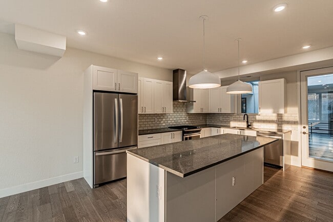 Photo - Newer Build 2 Bedroom, 4 Bathroom Jefferson Park Townhome