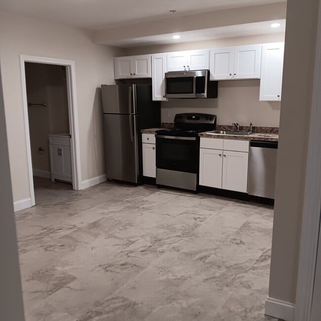 Building Photo - 45 Everett St Unit 1A