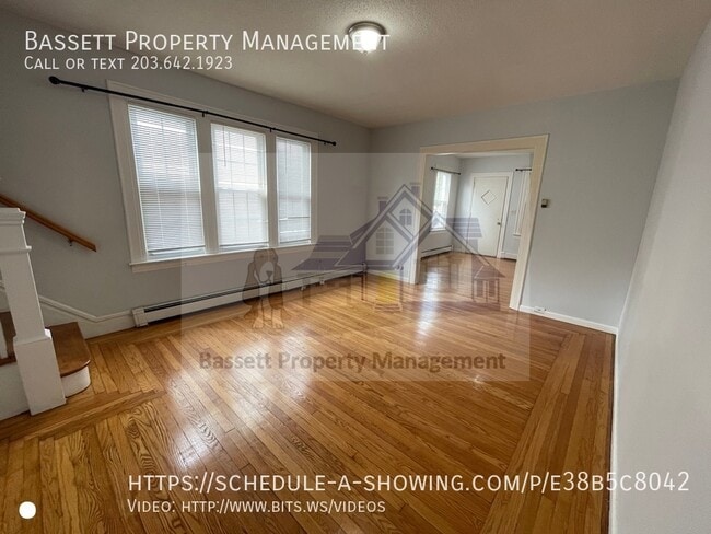 Building Photo - 26 Bradley Ave Rental