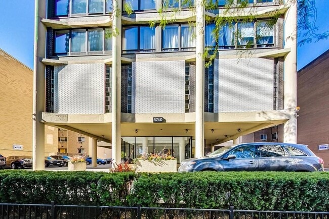 Photo - 5740 N Sheridan Rd Unit 8D