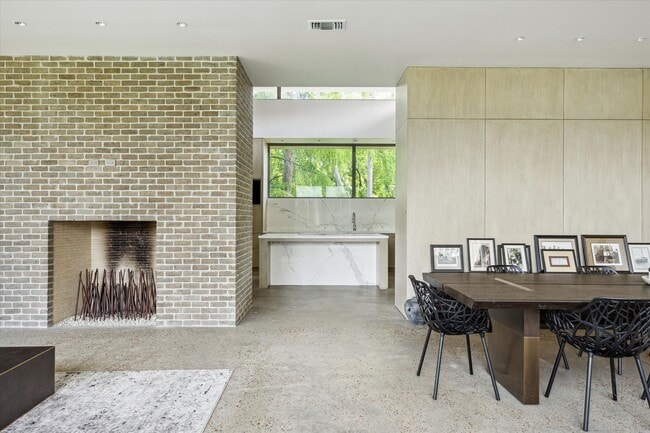 Photo - 9 Pinehill Ln