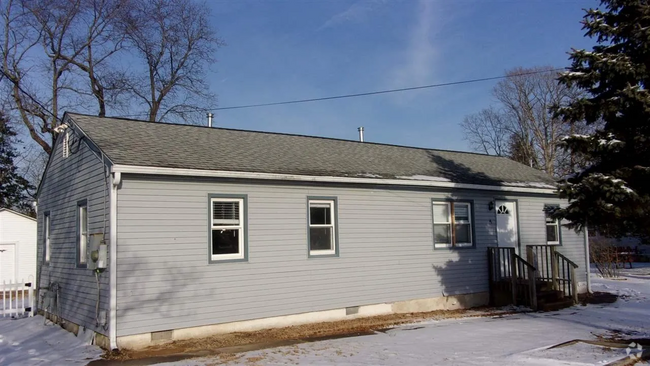 Building Photo - 41 Carolina Ave Rental