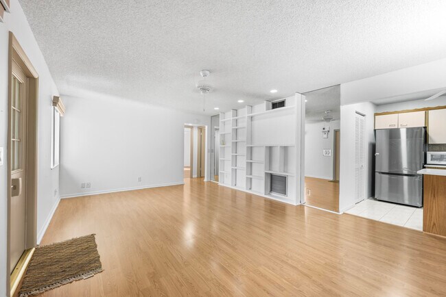 Photo - 313 Pine Ridge Cir Unit C2