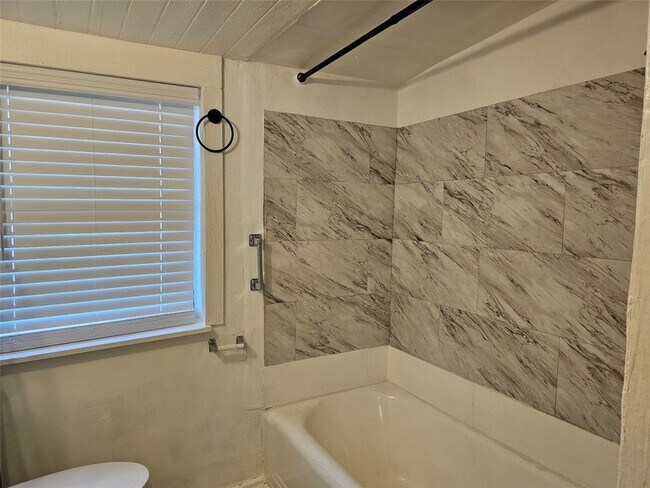 Photo - 1006 Grandview Ave