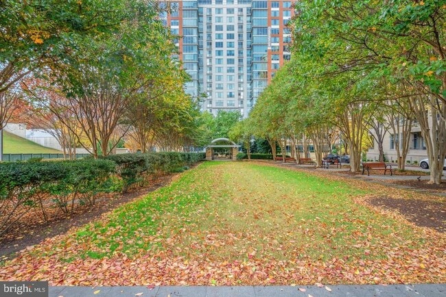Photo - 8220 Crestwood Heights Dr Unit 814