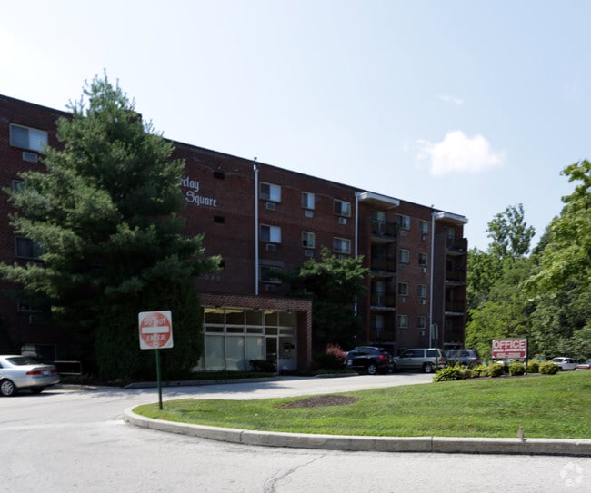Barclay Square Apartments For Rent in Upper Darby, PA
