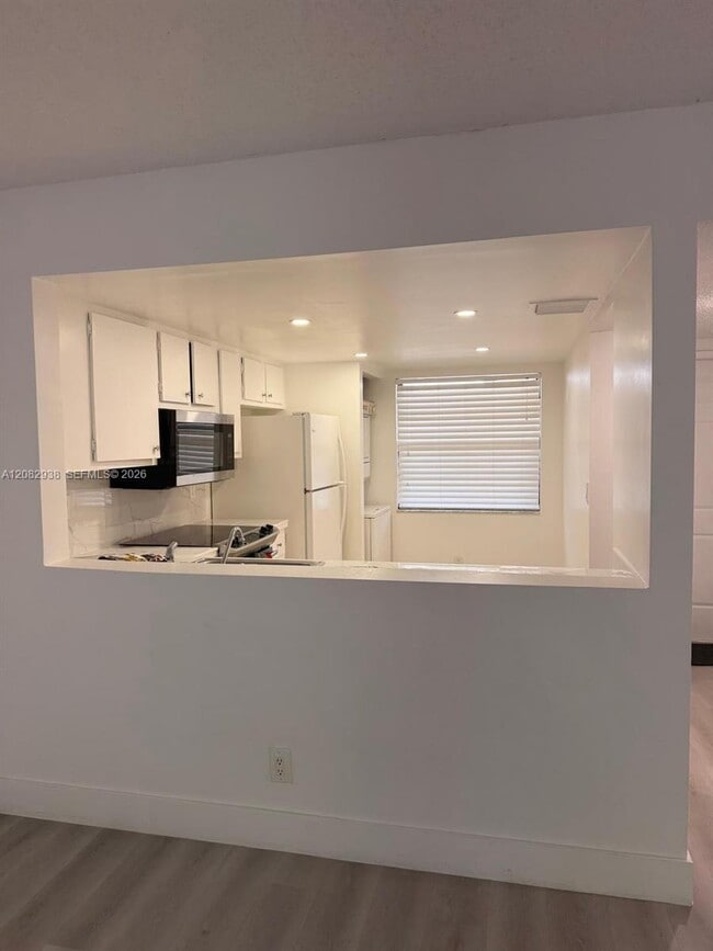 6575 W Oakland Park Blvd Unit 303
