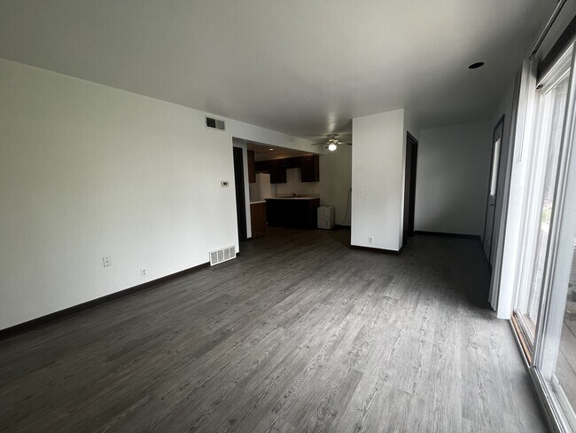 Photo - 52 Nathan Drive Unit A