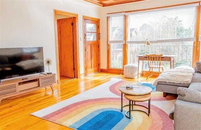 Photo - 4222 Vincennes Pl