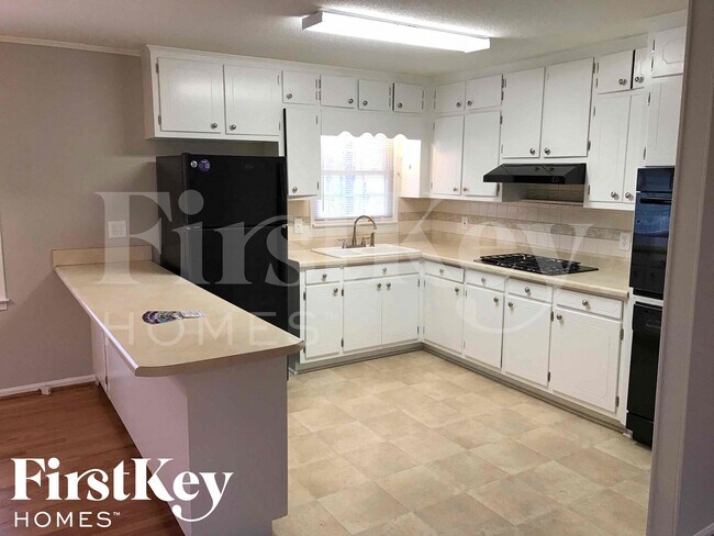 Photo - 147 Shady Ln Cir
