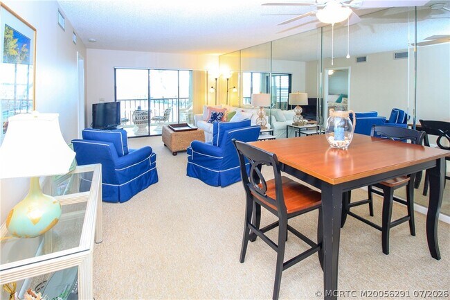 Photo - 4540 NE Sandpebble Trce Unit 203