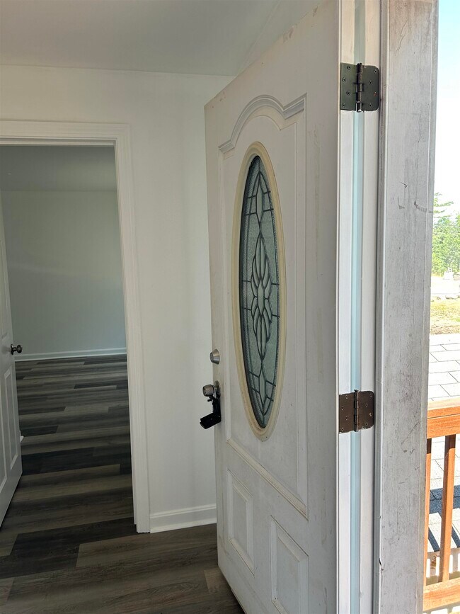 Photo - 87 N High St Unidad B