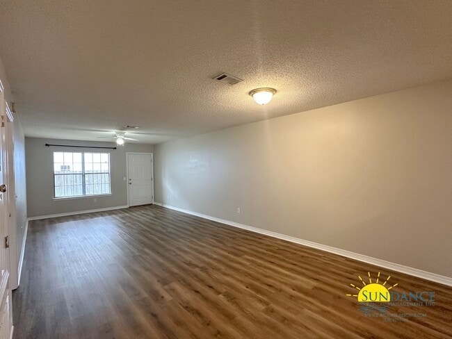 Photo - Lovely 2 Bedroom Duplex In Navarre