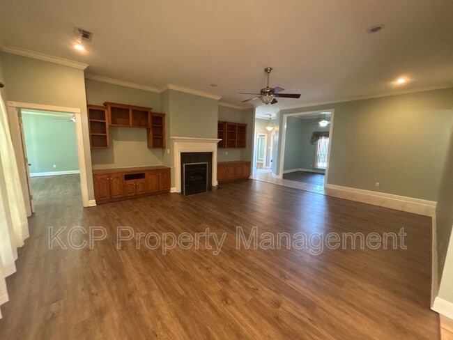 Photo - 2109 Barrington Dr