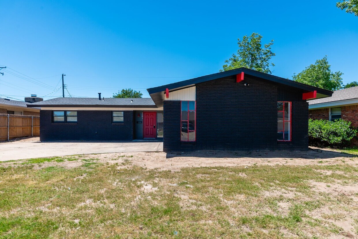 SOLD, lightening fast! 3 bedroom, 2 bath home - SOLD, lightening fast! 3 bedroom, 2 bath home