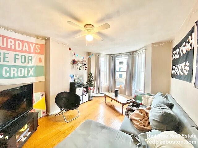 Photo - 15 Sewall St