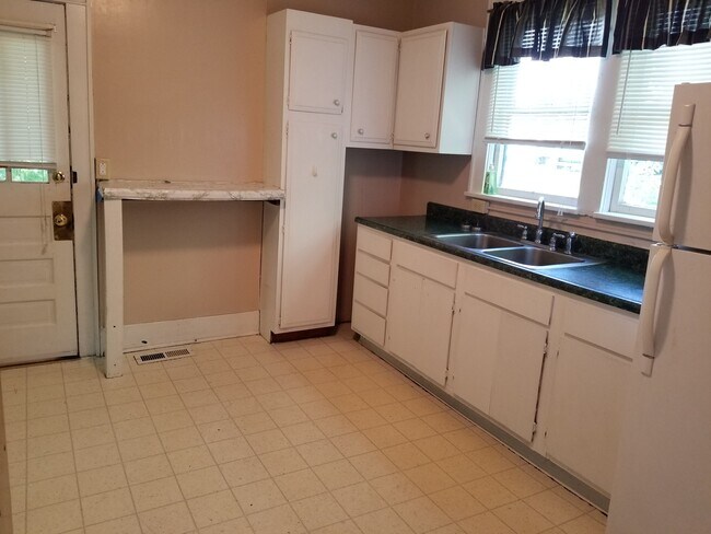 Photo - 397 Gilmore St Unidad 397