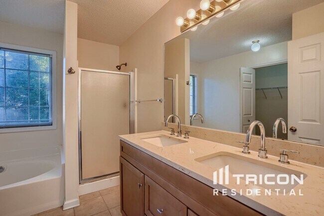 Photo - 4006 Cinnamon Fern Ln