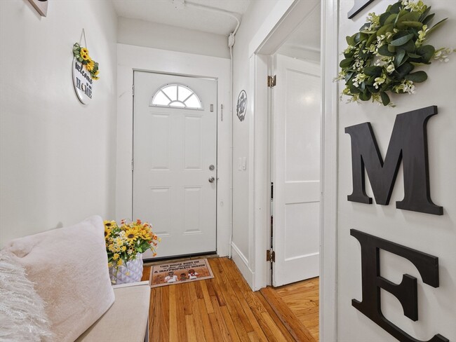 Photo - 8-10-10 Edgemere Rd Unit 1