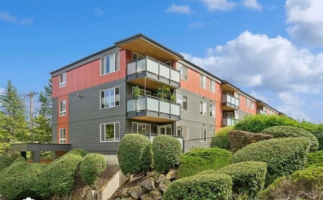 Building Photo - 7001 Sand Point Way NE Unit C405
