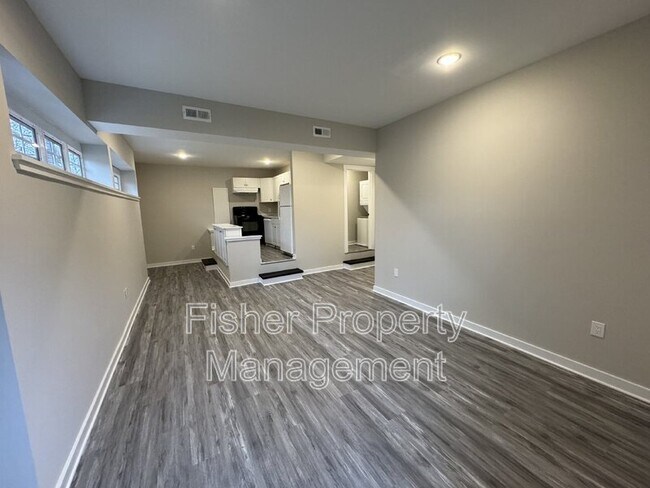 Photo - 615 Albemarle St Unit C