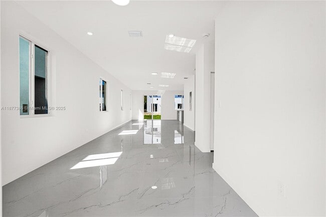 Photo - 22505 SW 125th Ave