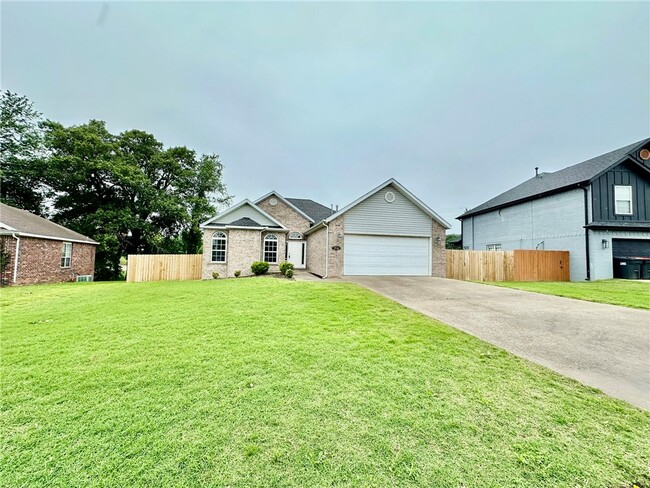 Photo - 2846 Eaglecrest Cir