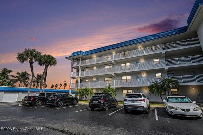 Building Photo - 2160 N Hwy A1A Unit 101